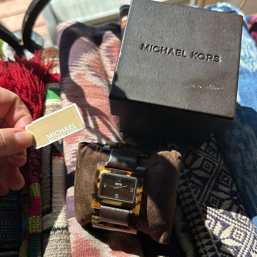 Michael Kors Tortoise W Brown Leather Band Watch. Vintage. Brand New Battery!!
